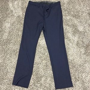 Kenneth Cole men’s pant. Size 32-30. Stretch fit.